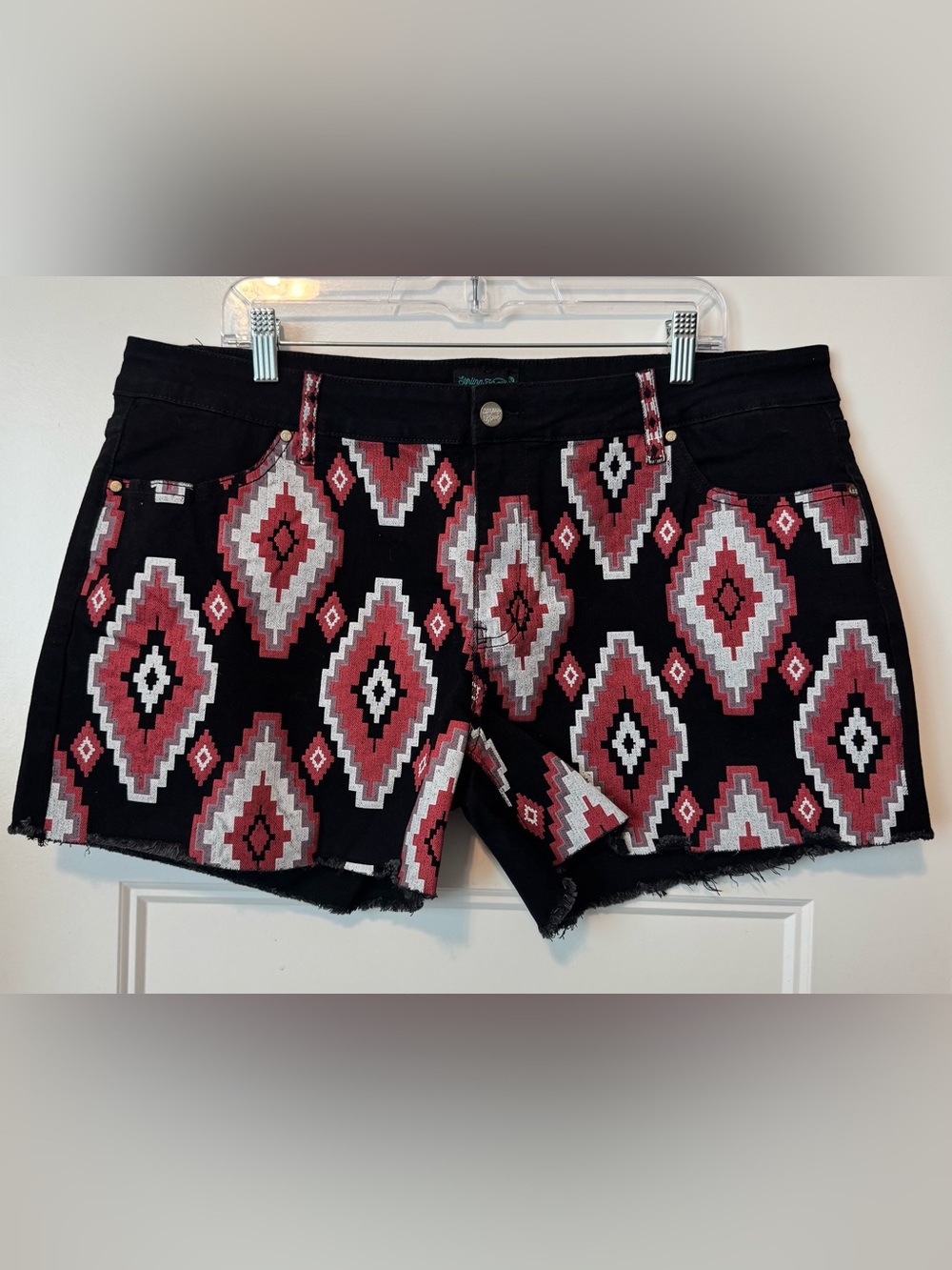 Sterling Kreek Lets Rock & Roll Aztec Print Denim Shorts Raw Hem 2X NWT